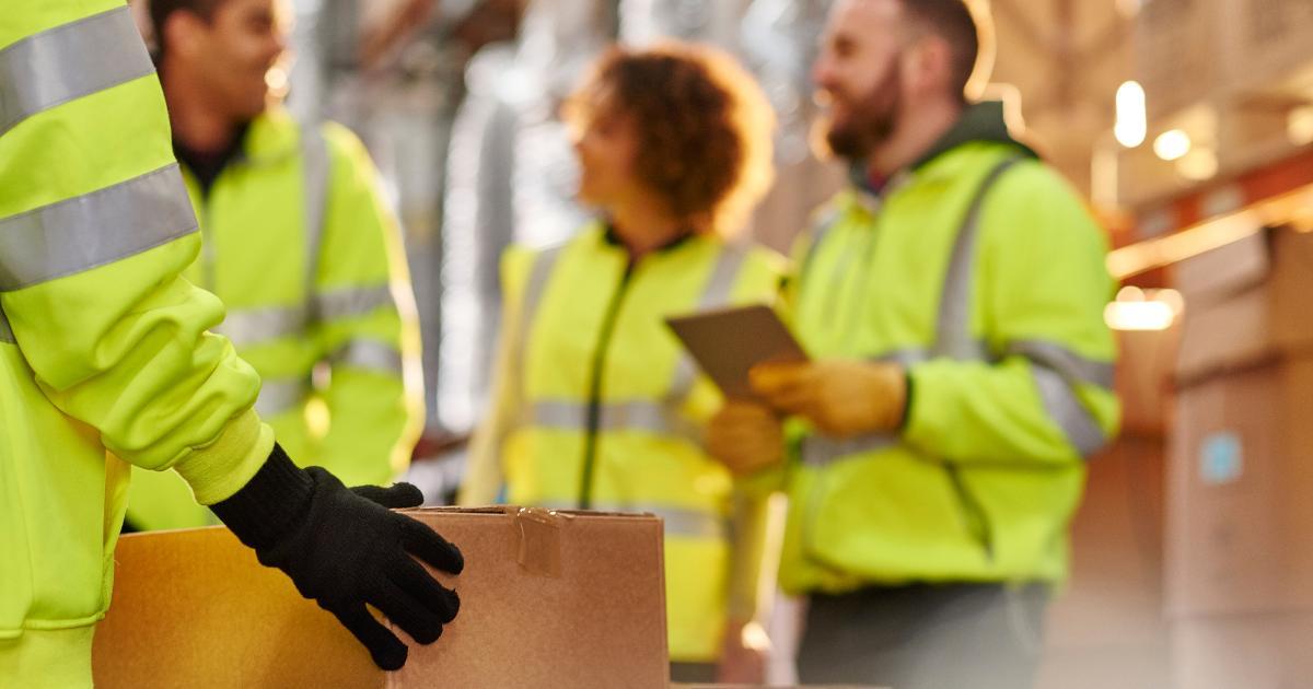 warehouse safety manual lifting